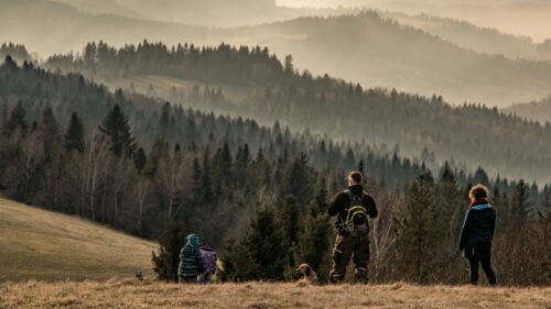 Słowacka rodzinka na tle słowackich gór. :)